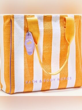 🆕⛱️ BATH & BODY WORKS LIMITED EDITION LARGE TOTE BAG. BRAND NEW WITH TAGS!